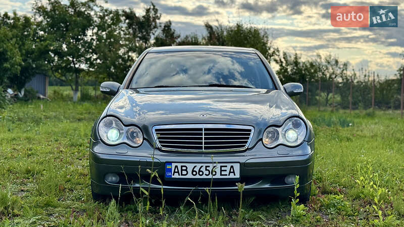 Mercedes-Benz C-Class 2003