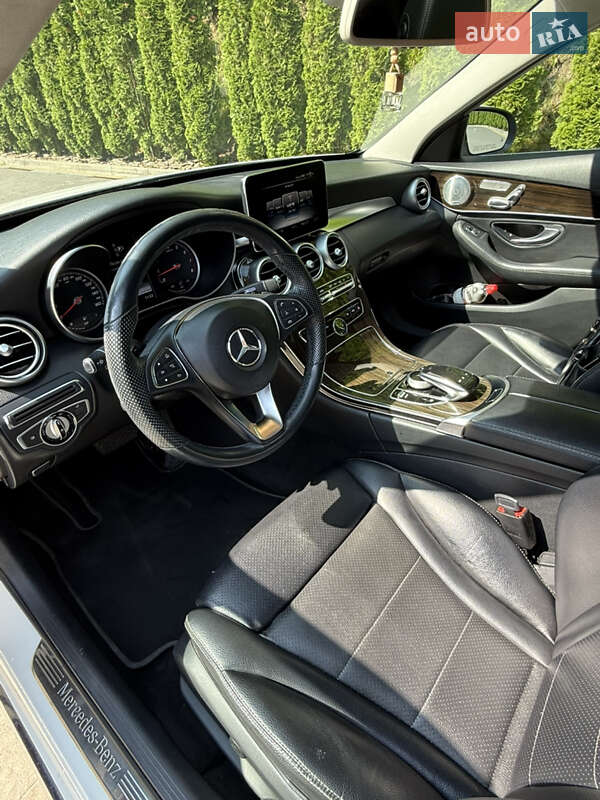 Седан Mercedes-Benz C-Class 2015 в Львове
