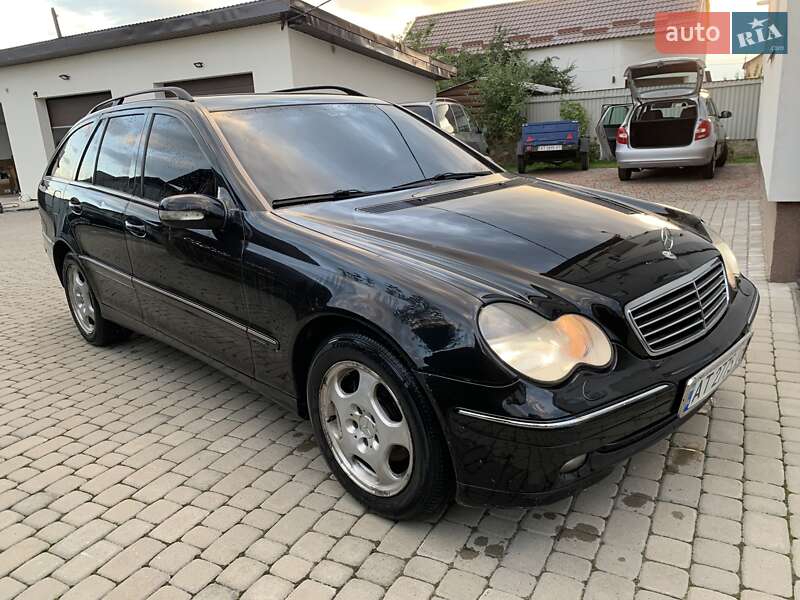 Универсал Mercedes-Benz C-Class 2002 в Ивано-Франковске