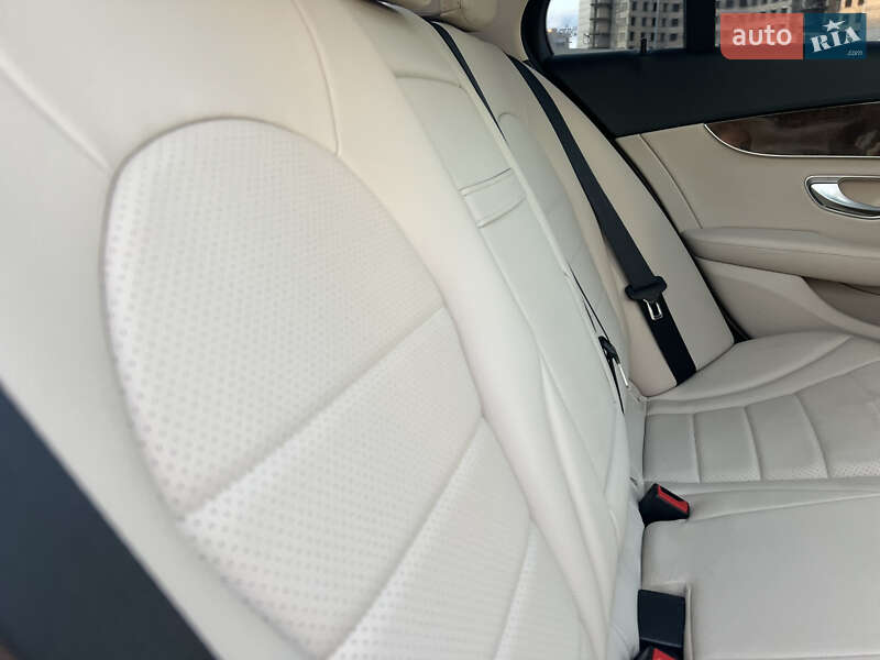 Седан Mercedes-Benz C-Class 2016 в Киеве фото 24 Седан Mercedes-Benz C-Class 2016 в Киеве