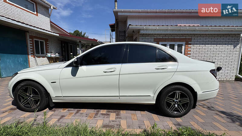 Седан Mercedes-Benz C-Class 2007 в Киеве