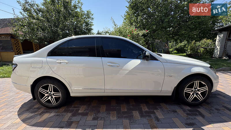 Седан Mercedes-Benz C-Class 2007 в Киеве