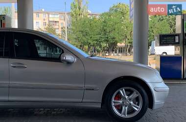 Седан Mercedes-Benz C-Class 2003 в 