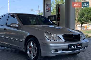 Седан Mercedes-Benz C-Class 2003 в 
