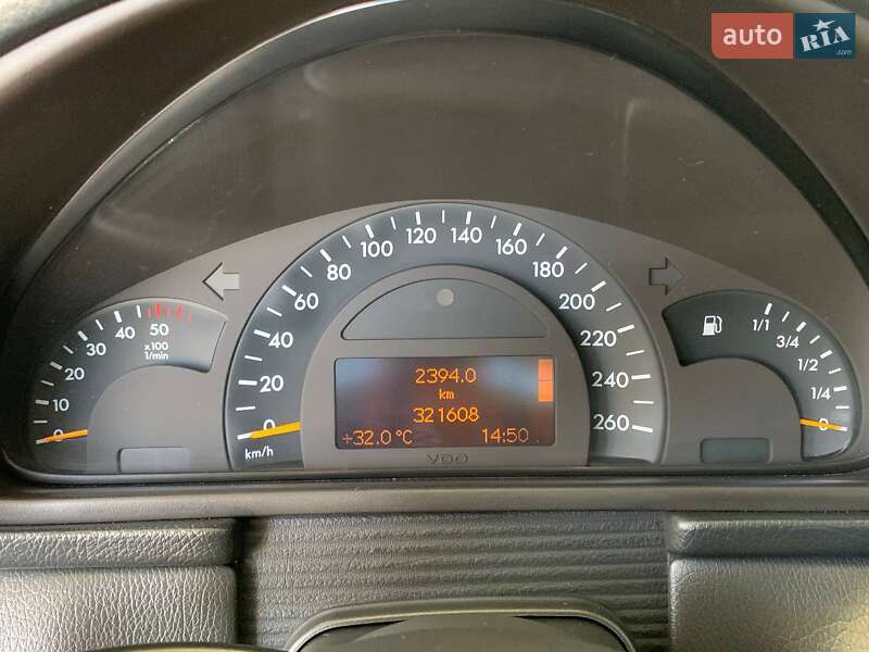 Седан Mercedes-Benz C-Class 2003 в Николаеве