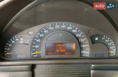 Седан Mercedes-Benz C-Class 2003 в 