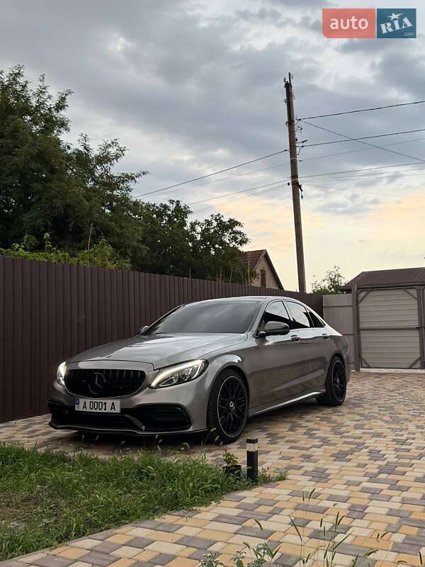 Mercedes-Benz C-Class 2015