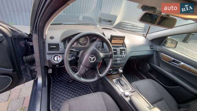 Универсал Mercedes-Benz C-Class 2010 в Ужгороде фото 16 Универсал Mercedes-Benz C-Class 2010 в Ужгороде