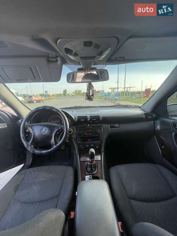 Седан Mercedes-Benz C-Class 2000 в Ивано-Франковске