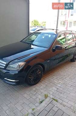 Универсал Mercedes-Benz C-Class 2011 в 