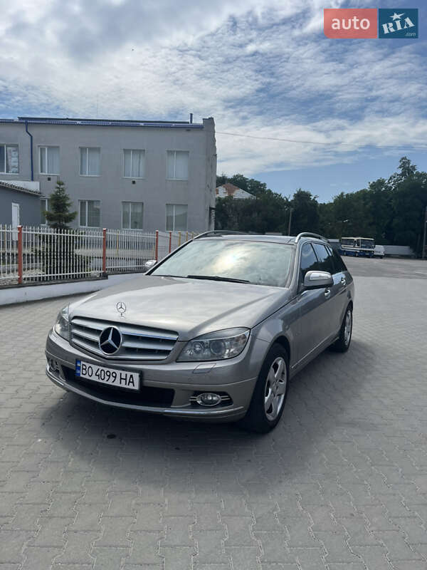 Универсал Mercedes-Benz C-Class 2008 в Ивано-Франковске