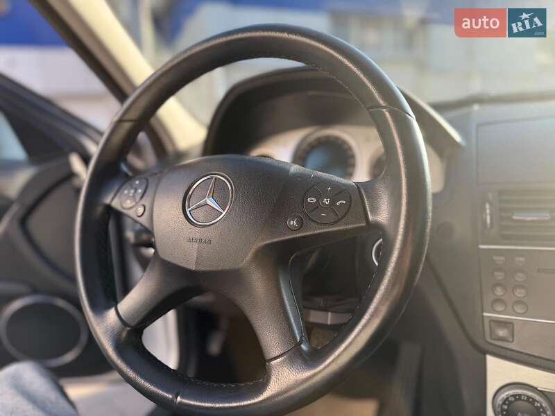 Универсал Mercedes-Benz C-Class 2008 в Одессе