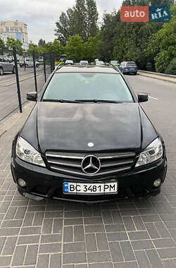 Универсал Mercedes-Benz C-Class 2010 в Львове