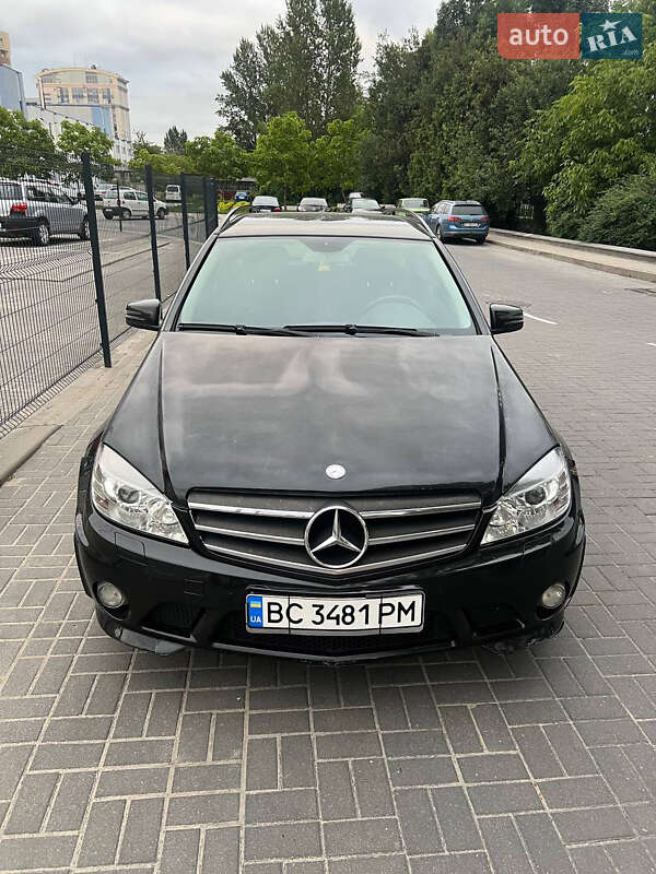 Универсал Mercedes-Benz C-Class 2010 в 