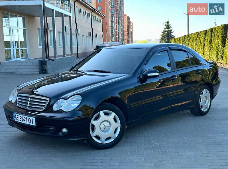 Mercedes-Benz C-Class 2006