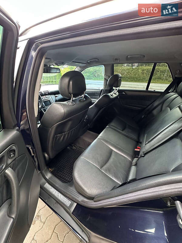 Универсал Mercedes-Benz C-Class 2002 в Яворове