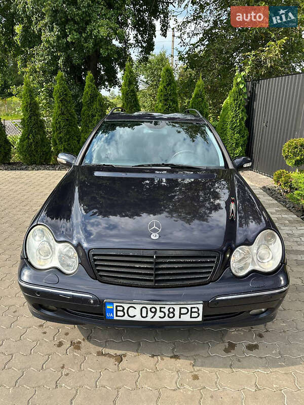 Универсал Mercedes-Benz C-Class 2002 в Яворове