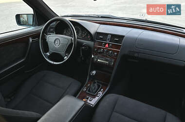 Седан Mercedes-Benz C-Class 1996 в 