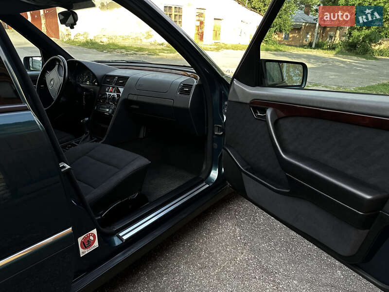 Седан Mercedes-Benz C-Class 1996 в Вінниці фото 27 Седан Mercedes-Benz C-Class 1996 в Вінниці