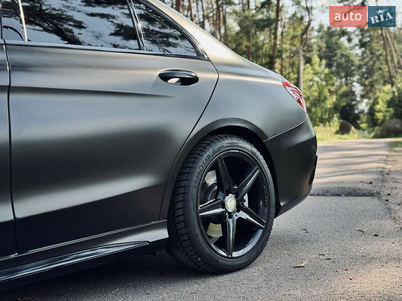 Седан Mercedes-Benz C-Class 2015 в Києві
