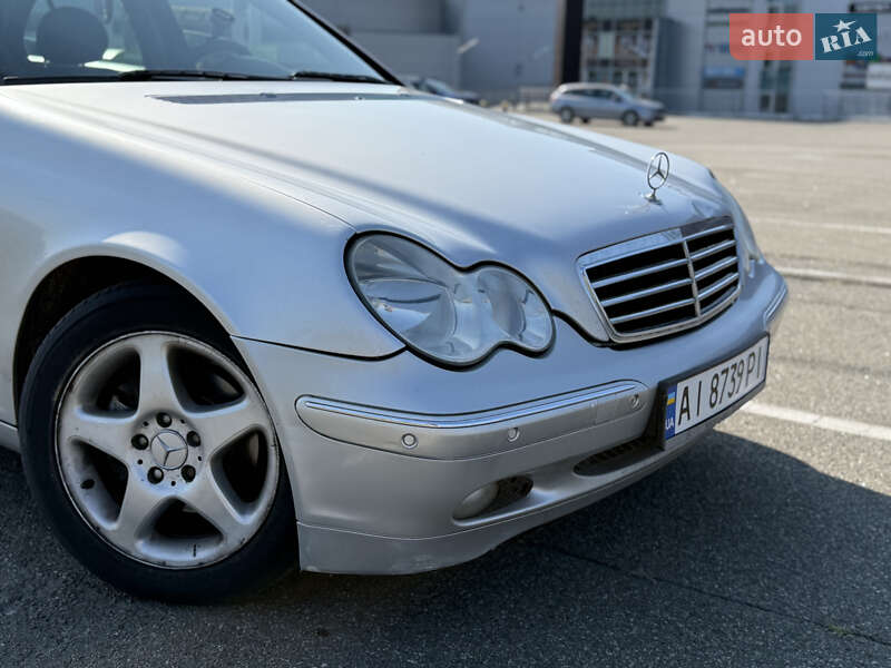 Седан Mercedes-Benz C-Class 2003 в Киеве фото 2 Седан Mercedes-Benz C-Class 2003 в Киеве