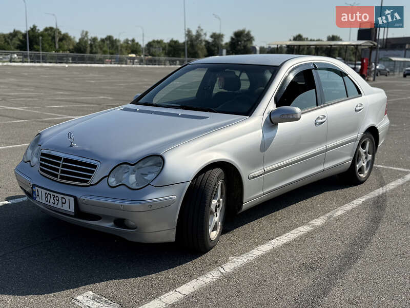 Седан Mercedes-Benz C-Class 2003 в Киеве фото 5 Седан Mercedes-Benz C-Class 2003 в Киеве