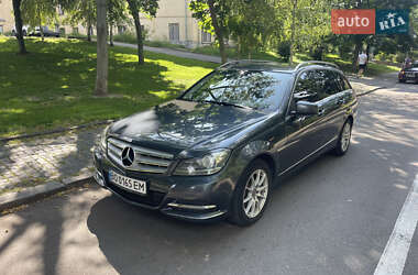 Універсал Mercedes-Benz C-Class 2013 в Києві