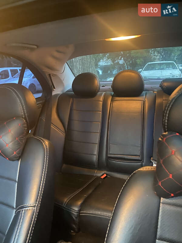 Седан Mercedes-Benz C-Class 2001 в Киеве фото 7 Седан Mercedes-Benz C-Class 2001 в Киеве