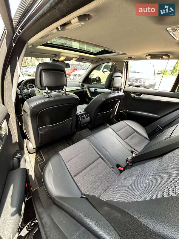 Универсал Mercedes-Benz C-Class 2012 в Сумах