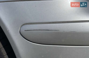 Седан Mercedes-Benz C-Class 2005 в 