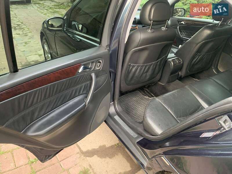 Седан Mercedes-Benz C-Class 2001 в Львове