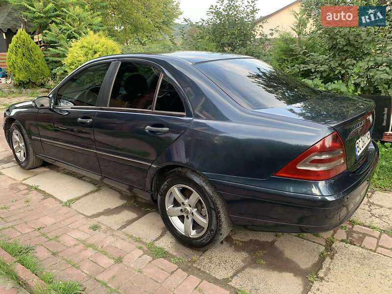 Седан Mercedes-Benz C-Class 2001 в Львове