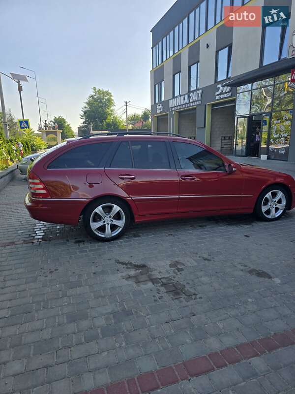 Универсал Mercedes-Benz C-Class 2004 в Виннице