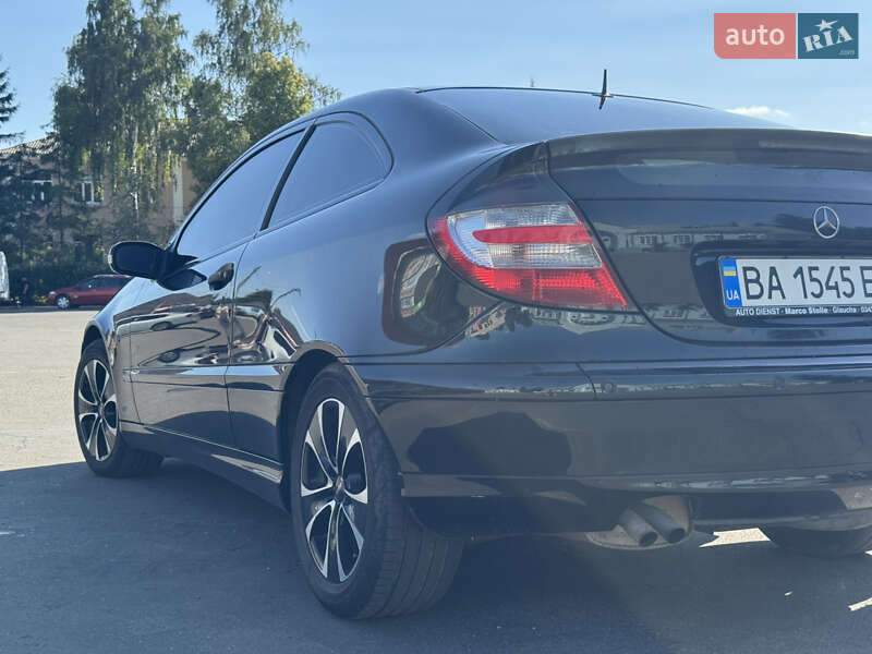 Купе Mercedes-Benz C-Class 2005 в Гайвороне