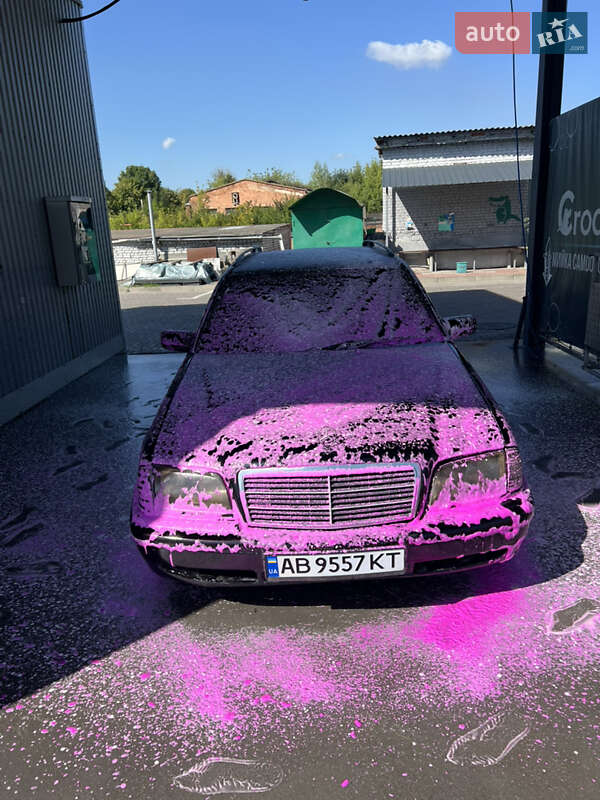 Универсал Mercedes-Benz C-Class 2000 в Виннице