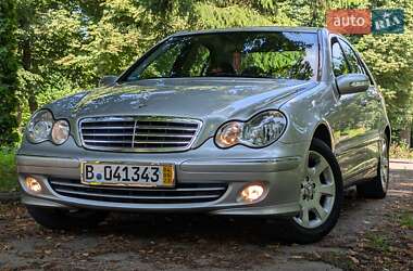 Седан Mercedes-Benz C-Class 2004 в 