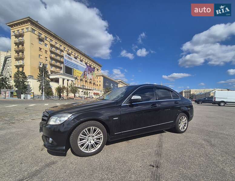 Mercedes-Benz C-Class 2007