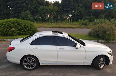 Седан Mercedes-Benz C-Class 2017 в 