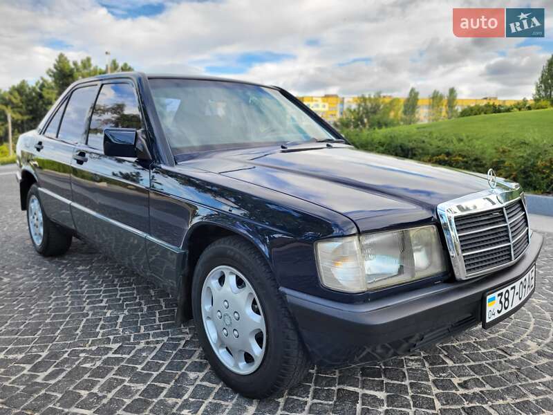 Седан Mercedes-Benz C-Class 1992 в 