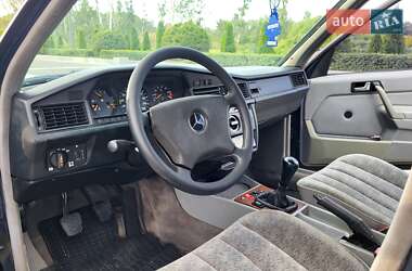 Седан Mercedes-Benz C-Class 1992 в 