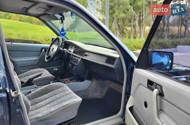 Седан Mercedes-Benz C-Class 1992 в 