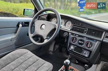 Седан Mercedes-Benz C-Class 1992 в 