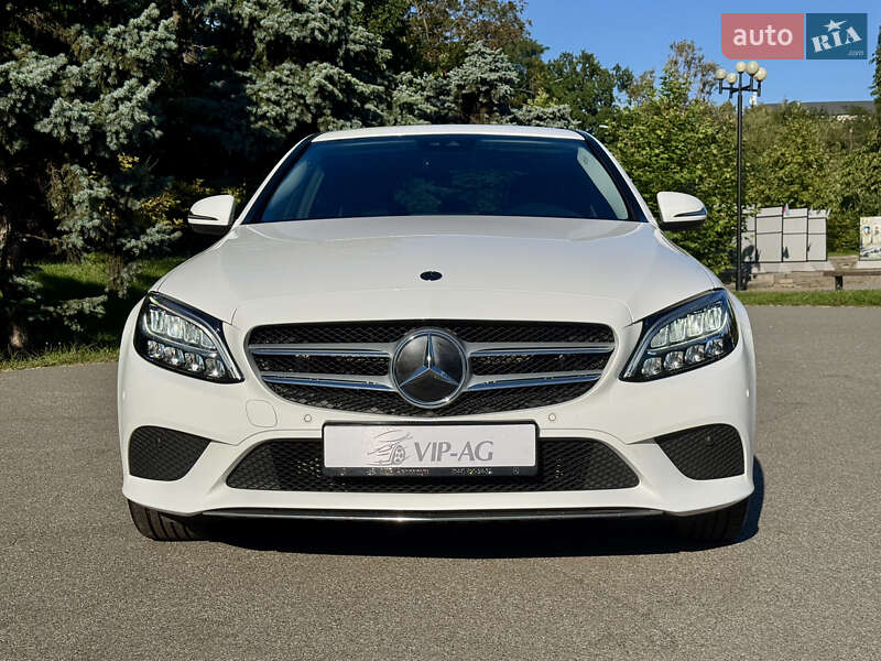 Седан Mercedes-Benz C-Class 2021 в Киеве