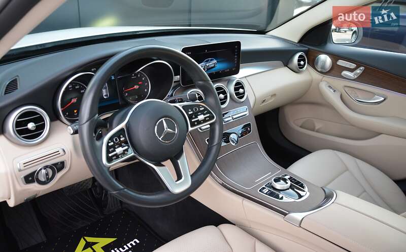 Седан Mercedes-Benz C-Class 2019 в Киеве
