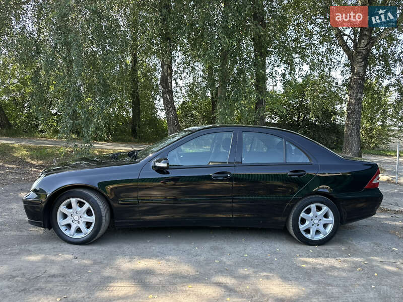 Седан Mercedes-Benz C-Class 2007 в Дубно
