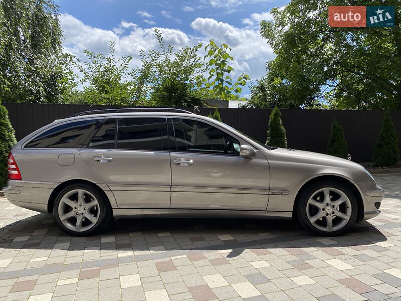 Универсал Mercedes-Benz C-Class 2006 в Кривом Роге