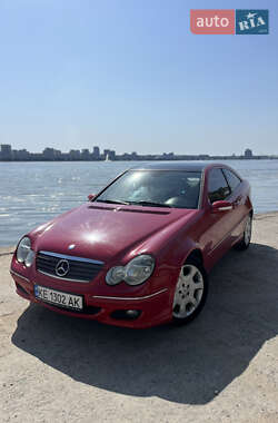 Купе Mercedes-Benz C-Class 2005 в Днепре