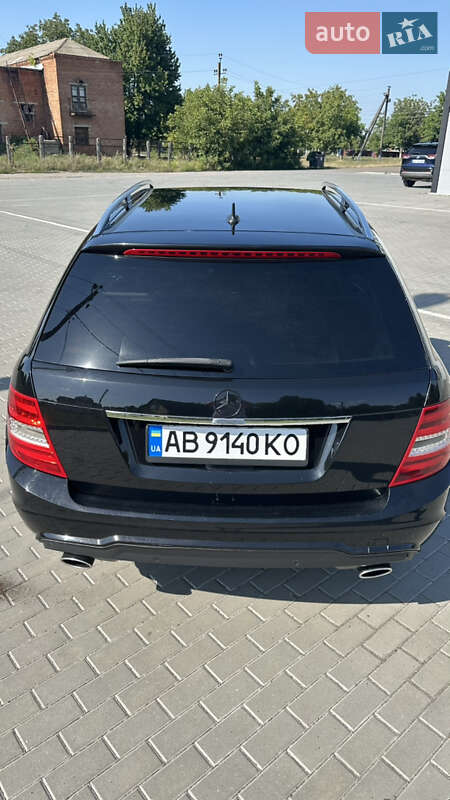 Універсал Mercedes-Benz C-Class 2011 в Бершаді