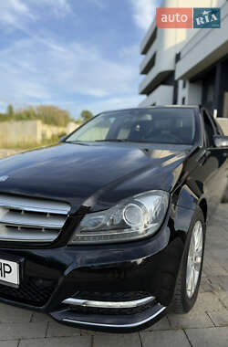 Седан Mercedes-Benz C-Class 2012 в 