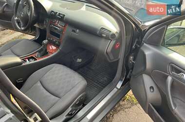 Универсал Mercedes-Benz C-Class 2003 в 